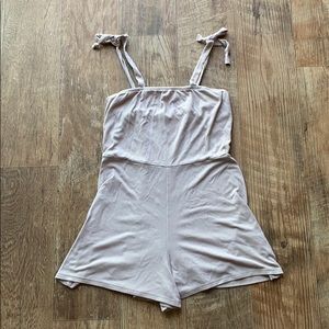 Beige Romper 🌾